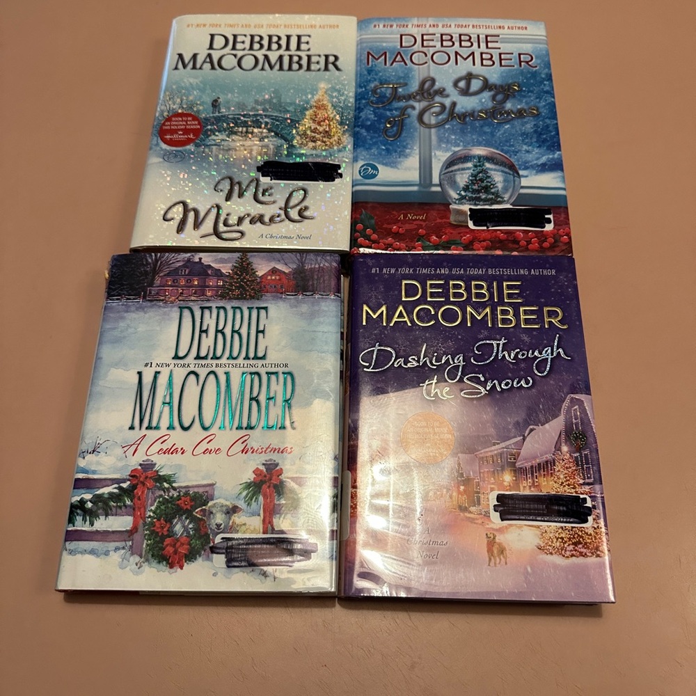Debbie Macomber Christmas books set of four!